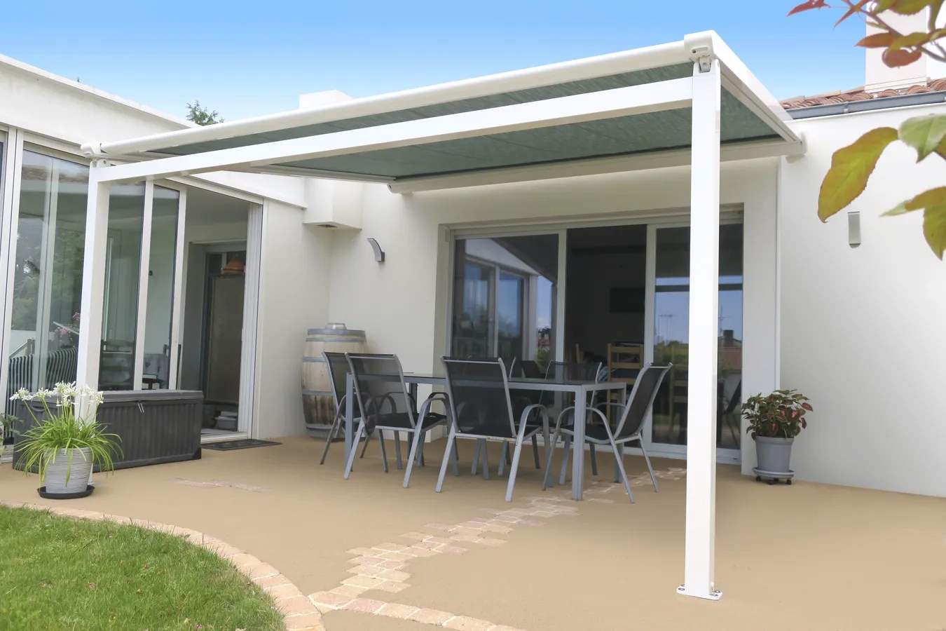 Réalisation de pergolas par Espace alu, entreprise Espace alu, entreprise de menuiserie à Saint-Gilles-Croix-de-Vie