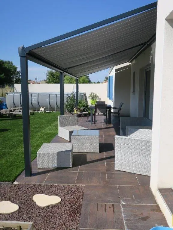 Réalisation de pergolas par Espace alu, entreprise Espace alu, entreprise de menuiserie à Saint-Gilles-Croix-de-Vie