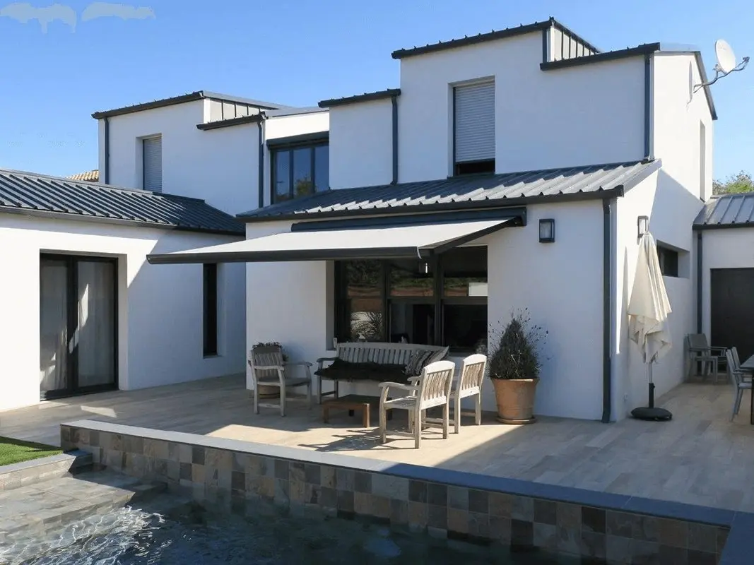 Réalisation de stores par Espace alu, entreprise Espace alu, entreprise de menuiserie à Saint-Gilles-Croix-de-Vie