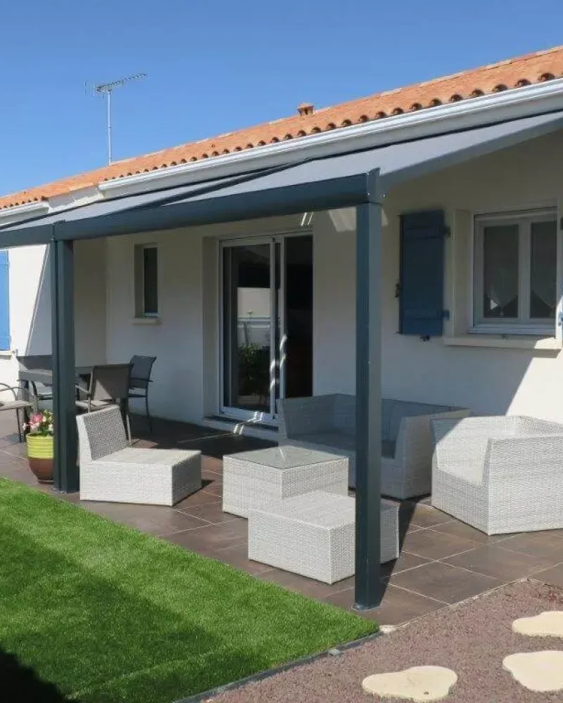 Réalisation de pergolas par Espace alu, entreprise Espace alu, entreprise de menuiserie à Saint-Gilles-Croix-de-Vie
