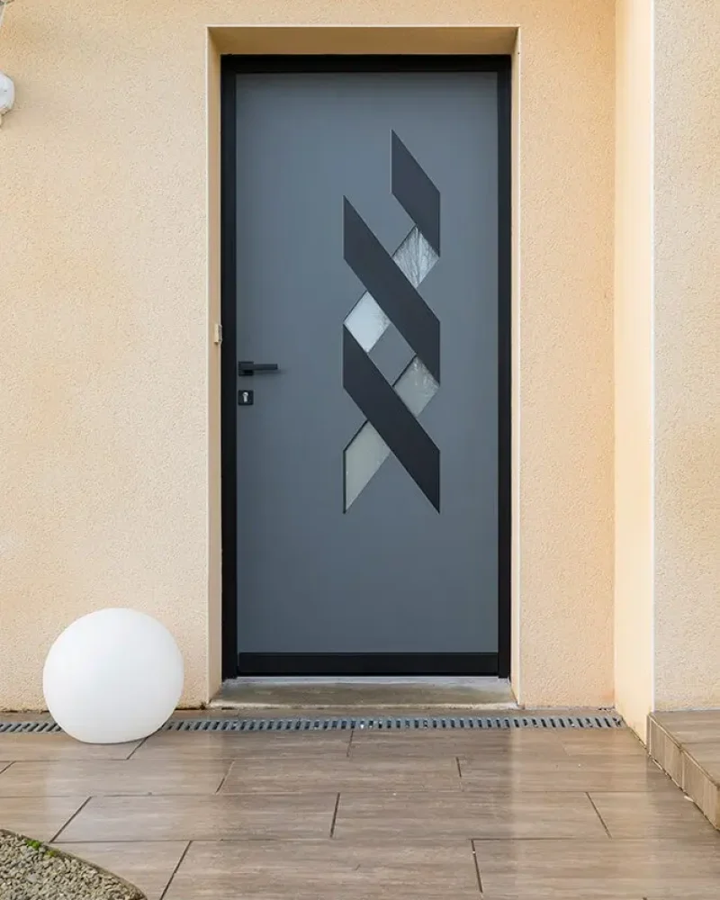 Réalisation de portes par Espace alu, entreprise Espace alu, entreprise de menuiserie à Saint-Gilles-Croix-de-Vie