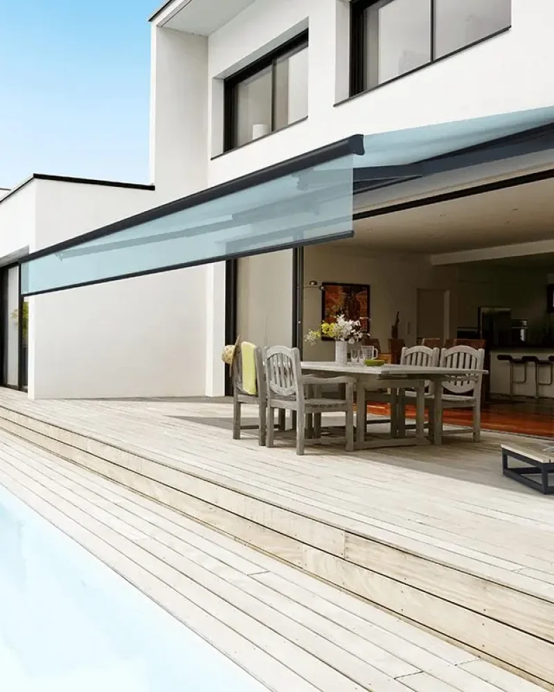 Réalisation de stores par Espace alu, entreprise Espace alu, entreprise de menuiserie à Saint-Gilles-Croix-de-Vie