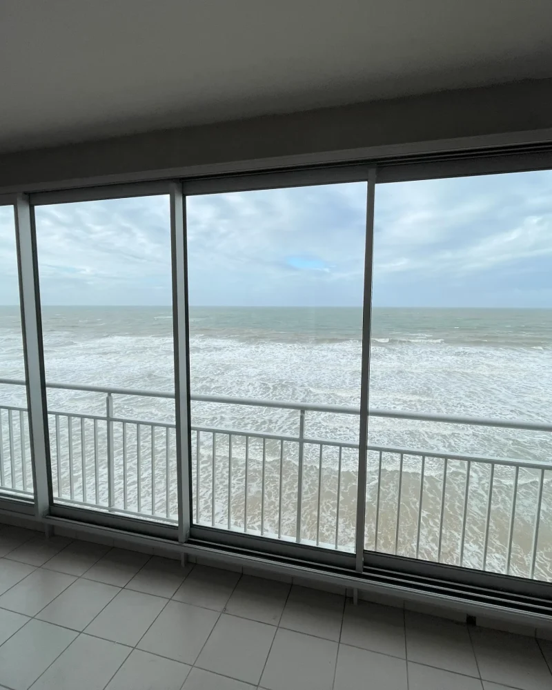 Réalisation de vérandas de balcon par Espace alu, entreprise Espace alu, entreprise de menuiserie à Saint-Gilles-Croix-de-Vie